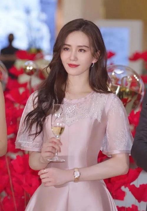 吃瓜新娱乐刘诗诗,瓜田里的优雅女神