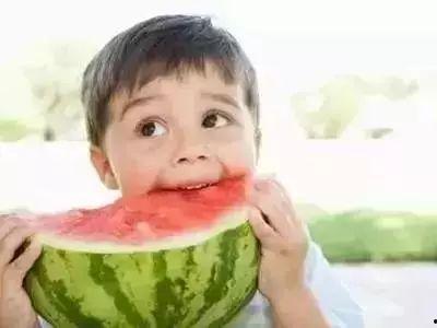 娱乐吃瓜君因造谣道歉,网络舆论风波平息